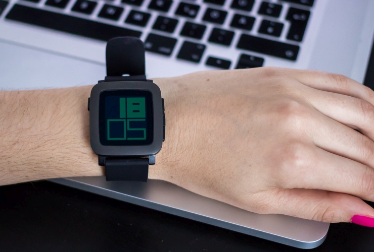 Best Minimal Watchfaces for Pebble Time - Moment