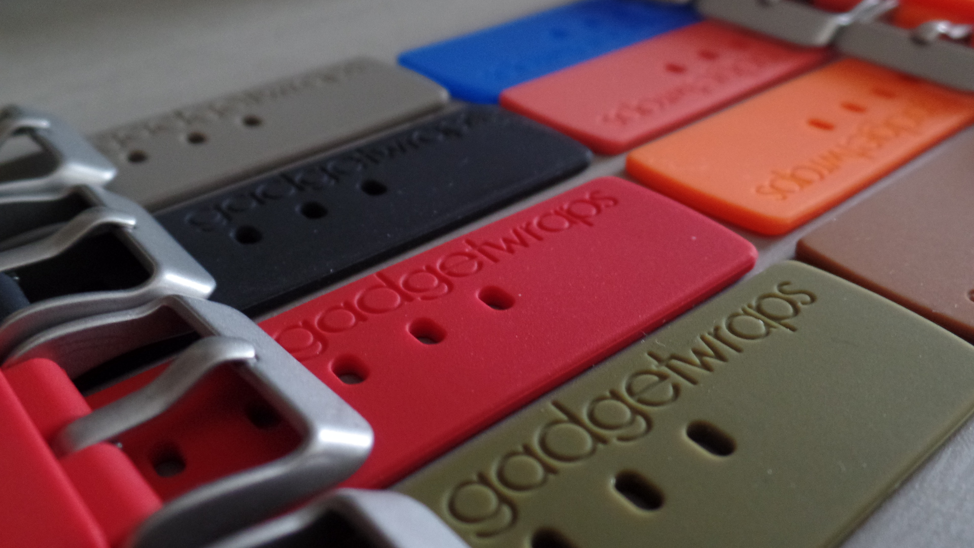 Review GadgetWraps straps for Pebble