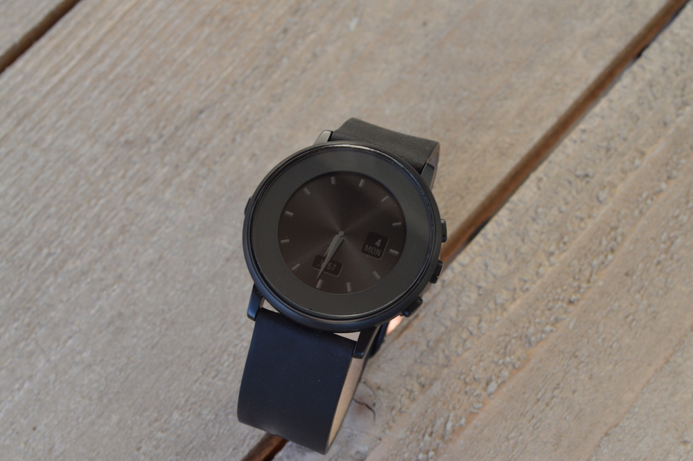 Best Watchfaces for the Pebble Time Round