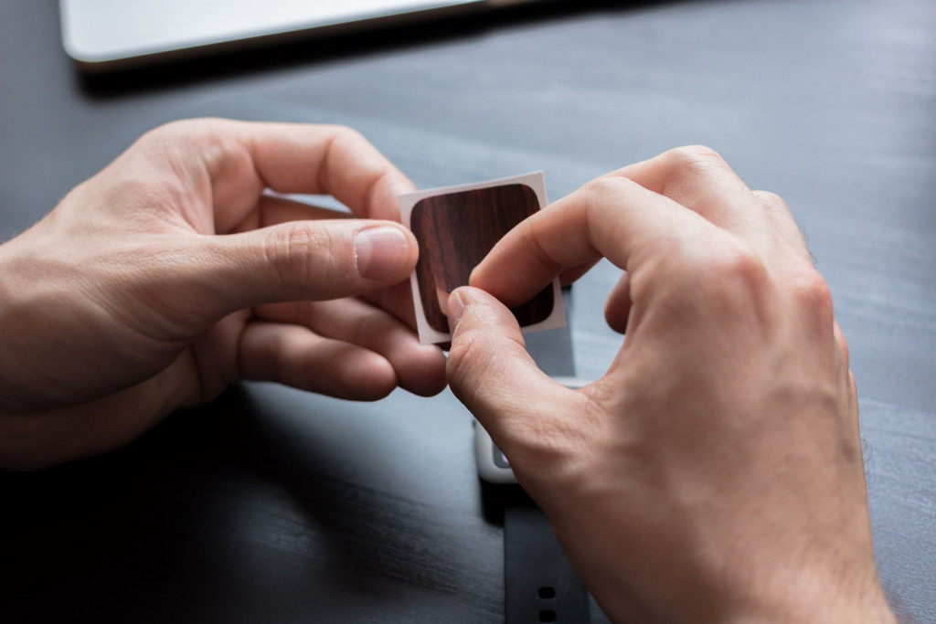 Review: dbrand Skins for Pebble Time