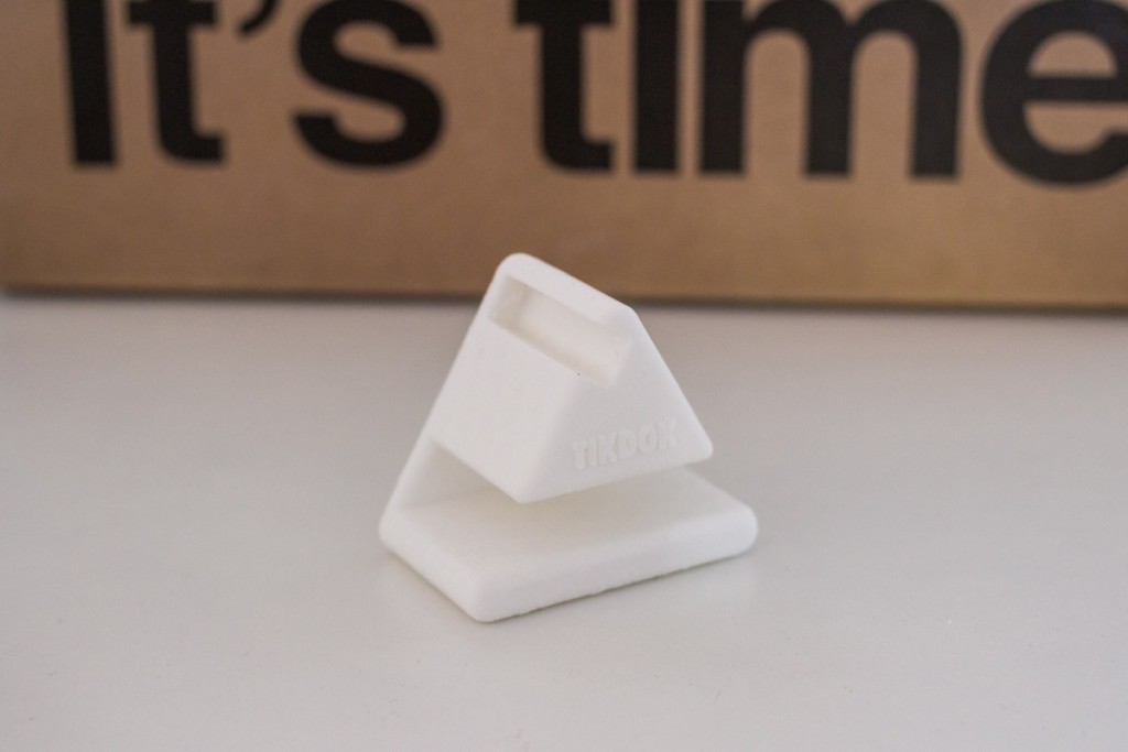 TikDok Docking Station for Pebble Time and Pebble Time Steel