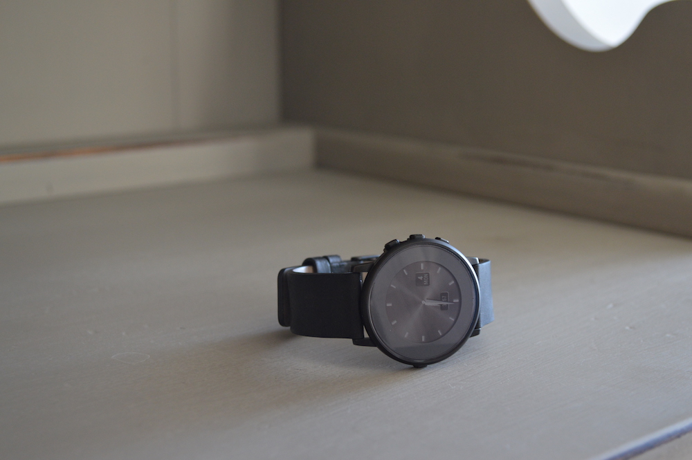 Best Watchfaces for the Pebble Time Round