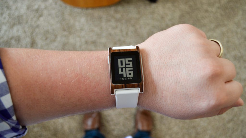 Pebble 2 Watchface: Morphy Brown