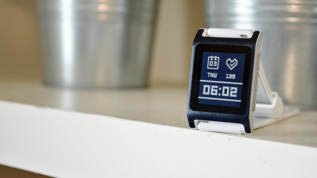 Pebble 2 Watchface Essential