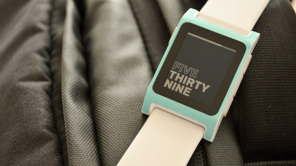 Pebble 2 Watchface Text Time Bold